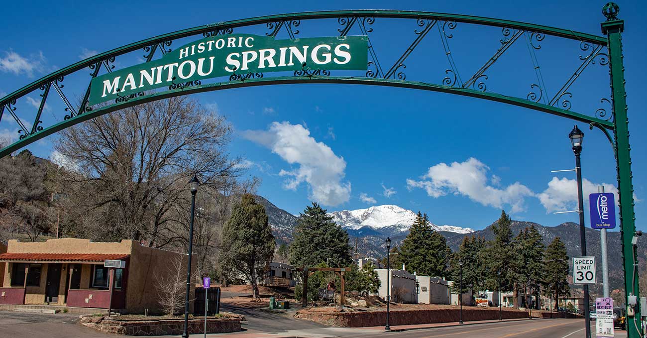 Historic Manitou Springs Arch